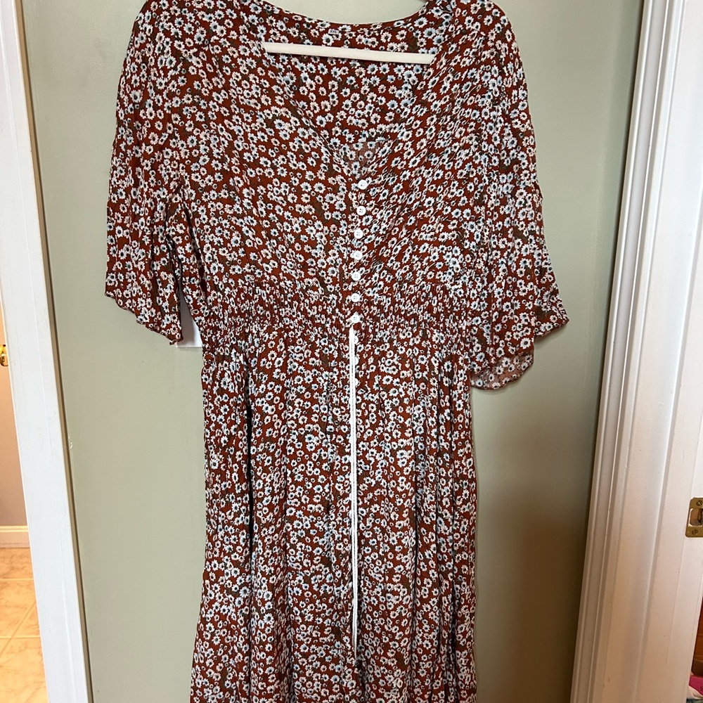 Elegant Floral Long Sleeve Dress - Picture 2 of 7